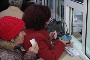 De mâine se deschid ghişeele pentru plata taxelor şi a impozitelor