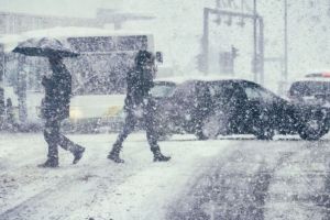 Meteorologii anunţă ger şi ninsori