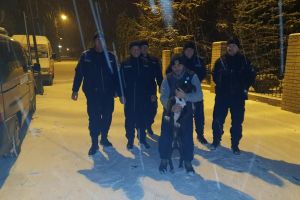FOTO. Intervenţie inedită a jandarmilor sătmăreni. Solicitaţi să ,,captureze” un câine