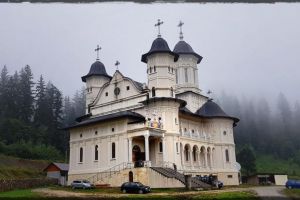 Credincioşii de stil vechi au sărbătorit ieri prima zi de Crăciun