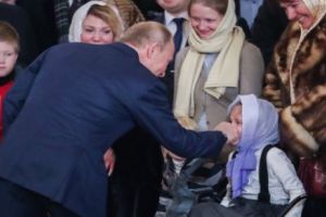 Unde a PETRECUT cel mai PUTERNIC lider al LUMII CRĂCIUNUL? Galerie foto inedită