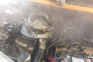 UPDATE FOTO Maşină în flăcări pe şoseaua Alba Iulia