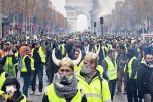 TENSIUNI în UE. FRANŢA este deranjată de atitudinea ITALIEI faţă de protestul „VESTELOR GALBENE”