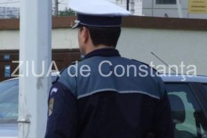 Constanta. Barbat, agresat de doi necunoscuti care au intrat in curtea vecinului. O masina a fost avariata in altercatie