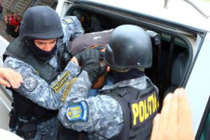 Spărgător de locuinţe ARESTAT la Piteşti