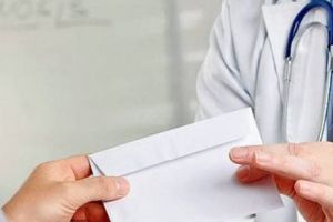 ALERTĂ! Ministrul Sănătăţii le-a pus GÂND RĂU celor care dau ȘPAGĂ la doctor. Planul prin care vrea să elimine acest fenomen