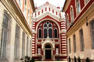Aveţi idee cât este valoarea de inventar a Sinagogii din Braşov?