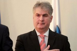 Turcul ȘENOL ALI, noul SUBPREFECT de Constanţa. A depus JURĂMÂNTUL cu mâna pe CORAN