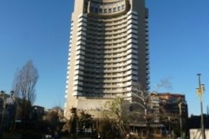 ALERTĂ în Capitală: Sinucidere la Hotelul Intercontinental