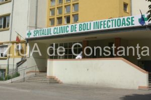 Zeci de constanteni s-au prezentat cu afectiuni respiratorii la Spitalul Clinic de Boli Infectioase 