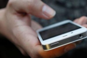 Telefoane furate de un bucureştean dintr-un magazin din Târgu-Jiu