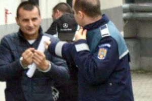A spart o casă din Piteşti şi a fost arestat