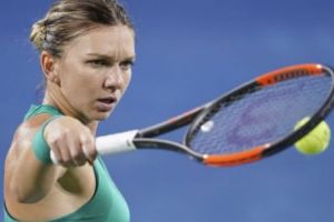 Simona Halep, ÎNVINSĂ în primul meci al anului. LIDERA WTA, luată peste picior: „A jucat numărul 1 cu numărul 15 şi nu s-a văzut o diferenţă mare”