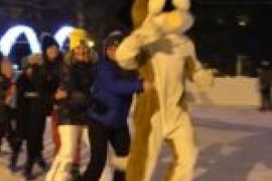 Vacanţă caritabilă la schi. Dependentă de reprize de patinaj!