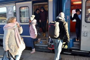 Trenule, maşină mică: Locuitorii din zona Marghita au rămas fără legătură feroviară cu Oradea