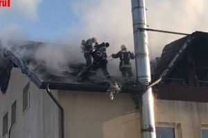 62 de bătrâni au fost evacuaţi marţi dimineaţă, în urma unui incendiu la un centru de ...