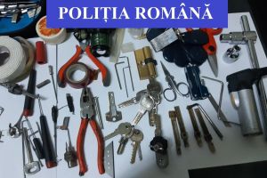 Hoţ din locuinţe, un bărbat urmărit internaţional, depistat de poliţiştii clujeni
