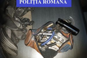Barbat urmarit national si international, depistat de politisti