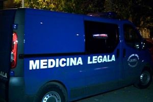 Lovită mortal de o autoutilitară în timp ce traversa neregulamentar