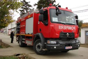 Autospeciale pentru stingerea incendiilor pentru patru comune din judeţ. Vor fi livrate în câteva zile