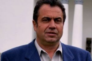 Consilierul local Gheorghe Gligan spune ca interzicerea prin Constitutie a traseismului politic ar fi o sansa mare pentru Romania