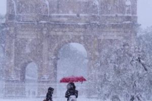 VREMEA a LUAT-O RAZNA. România, sub un strat de ZĂPADĂ