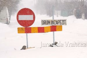 ULTIMĂ ORĂ: Două sectoare de drum naţional ÎNCHISE din cauza viscolului