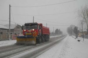 INFOTRAFIC: Atenţie şoferi! Strat de zăpadă de până la 1 centimetru pe mai multe tronsoane de drumuri naţionale din Alba