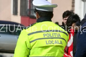 Constanta. Calatorii fraudulosi, comerciatii ambulanti si cersetorii, sanctionati de politistii locali 