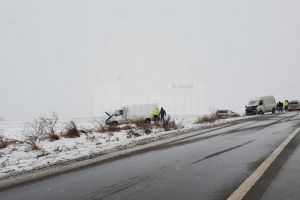 Patru autovehicule au fost implicate într-un accident rutier, pe DN 2, la Dănila