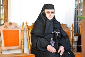Maica Teofana Scântei - 50 de ani de stăreţie la Mănăstirea Vorona