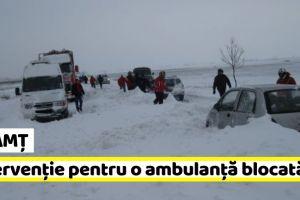 Neamţ: Intervenţie pentru o ambulanţă blocată