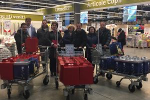 APIA Bistriţa-Năsăud: 50 de pachete pentru „Camionul de Crăciun în Basarabia”