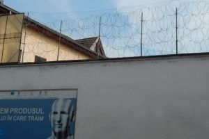 Bărbat încarcerat pentru conducere fără permis!
