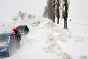 IPJ Harghita: În loc să stăm pe drum, mai bine stăm acasă