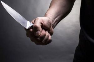 Tentativă de sinucidere la Motru! Un sexagenar s-a înjunghiat!