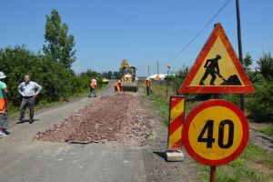 Situaţia lucrărilor la drumurile judeţene. Doar 17 km finalizaţi în 2018