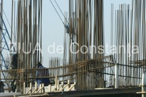 Blocul ridicat pe strada Safirului de Tribeca Management SRL, in atentia APM Constanta