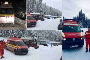 FOTO: Punct de lucru temporar cu ambulanţă de prim ajutor SMURD înfiinţat în zona Domeniului schiabil Șureanu