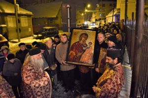 VIDEO FOTO Aproape 700 de sibieni s-au strâns la pelerinajul icoanei făcătoare de minuni