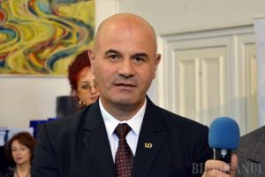 Opoziţie de-al dracului: De ce refuză preşedintele Senatului Universităţii construirea unui nou cămin pentru studenţi