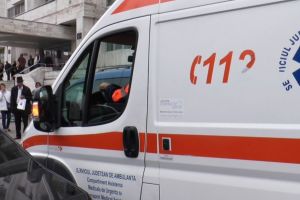 Microbuz implicat în accident! Șase persoane au fost rănite
