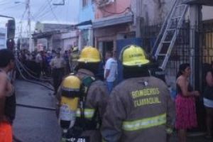 Ecuador: 17 morti, 12 raniti in incendiul unei clinici