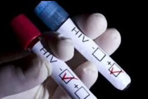 Trăieşti cu HIV? Află ce poţi face pentru aţi fi BINE!