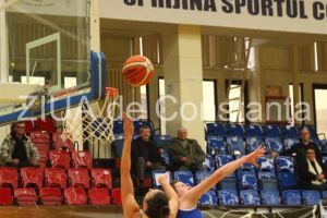 Baschetbalistele de la Phoenix Știinta Constanta au castigat doua sferturi din patru, dar au cedat la final in meciul cu Olimpia CSU Brasov