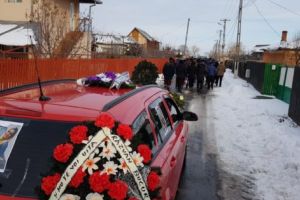 RALUCA, ÎNMORMÂNTATĂ ÎN CEA MAI TRISTĂ DUMINICĂ!
