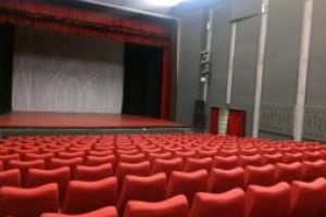 Teatru: “Mr. Schrodinger” se joaca, marti, cu publicul pe scena