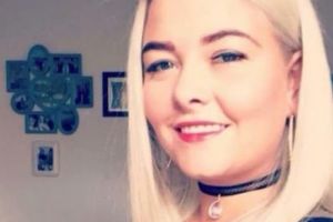Gestul ORIBIL făcut de un bărbat în momentul în care IUBITA sa şi-a SCHIMBAT poza de pe FACEBOOK şi el nu mai apărea în ea