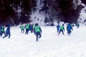 Şi juniorii alb-violeţi pornesc la treabă