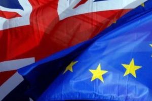 DEZASTRU pentru Marea Britanie. 1.000 de miliarde de dolari vor părăsi Londra din cauza BREXITULUI 